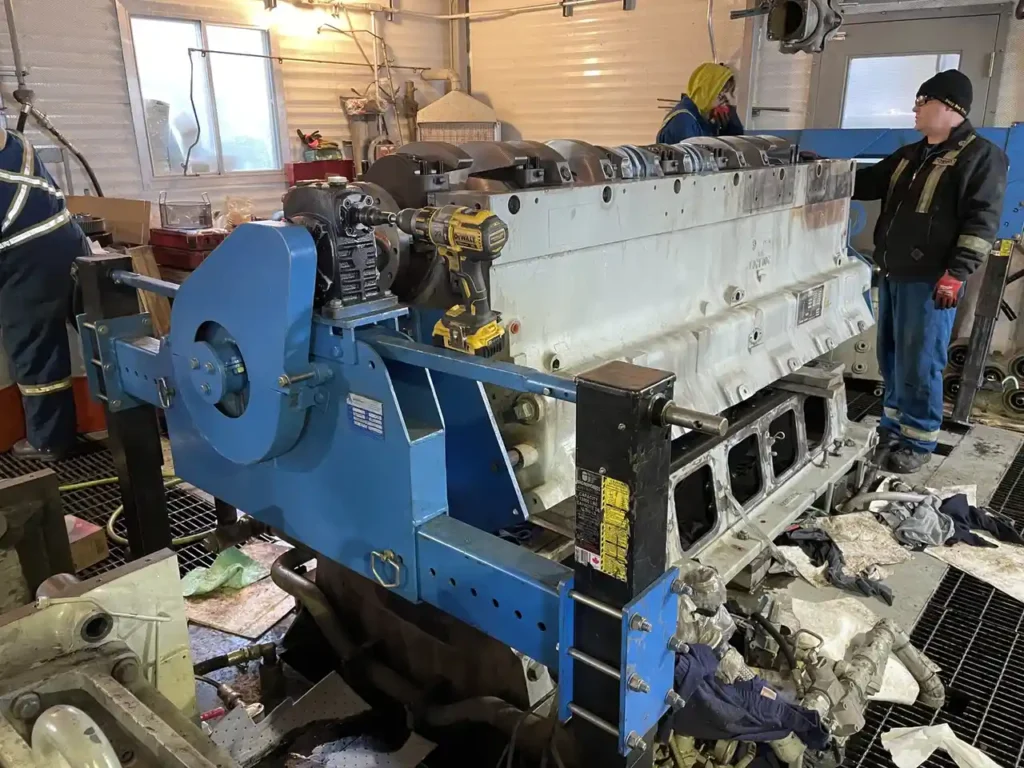How Onsite Engine Block Inverting Reduces Downtime During Industrial Engine Overhauls