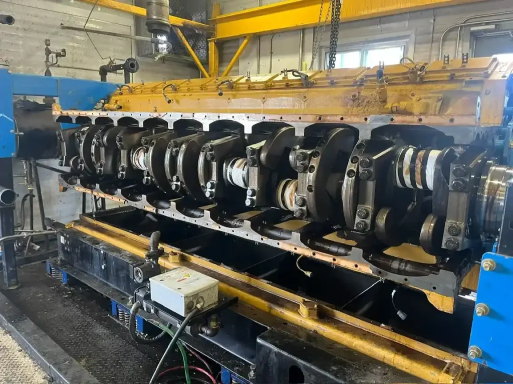 Complete Guide to Waukesha & Caterpillar Engine Maintenance Using an Engine Block Rotator